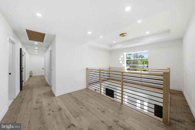 3 TYNE S, Kendall Park, NJ 08824
