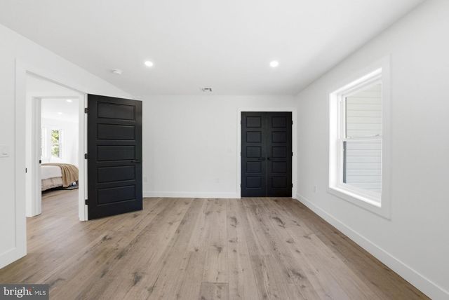 3 TYNE S, Kendall Park, NJ 08824