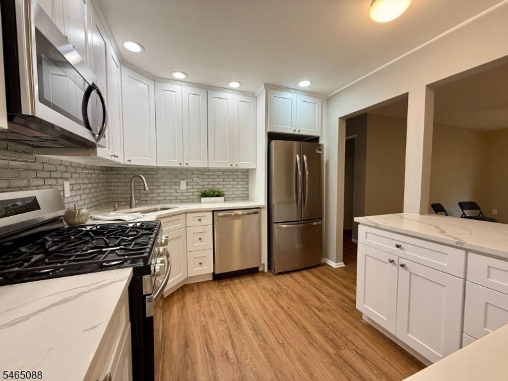 329 Penns Way, Bernards Twp., NJ 07920 — photo 4
