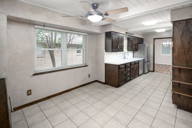 6712 Saint Anne Street, Dallas, TX 75248