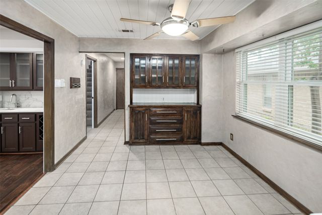 6712 Saint Anne Street, Dallas, TX 75248