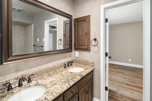 6712 Saint Anne Street, Dallas, TX 75248