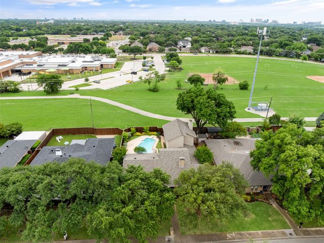 6712 Saint Anne Street, Dallas, TX 75248