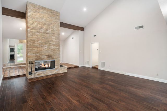 6712 Saint Anne Street, Dallas, TX 75248