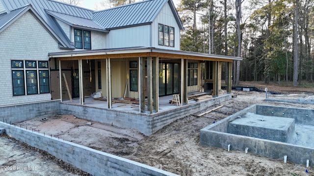 807 John's Orchard Lane, Wilmington, NC 28411