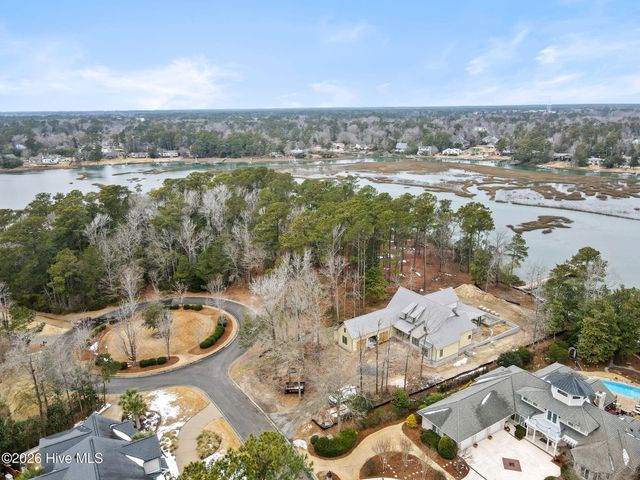 807 John's Orchard Lane, Wilmington, NC 28411