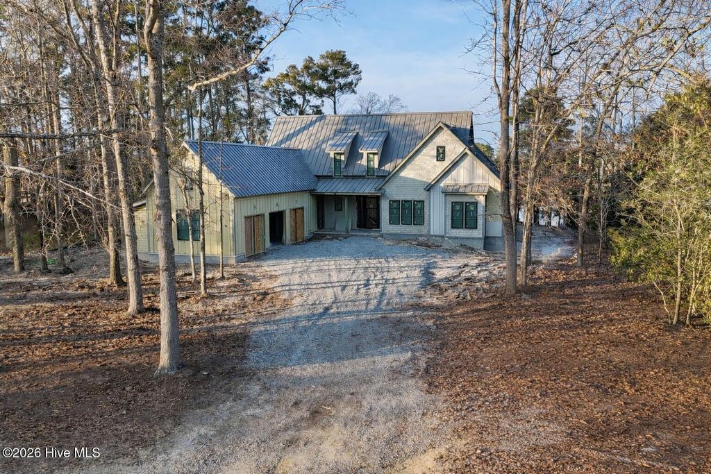 807 John's Orchard Lane, Wilmington, NC 28411
