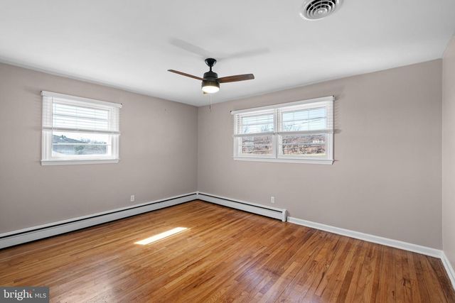 2738 BARNSLEY RD, Wilmington, DE 19808