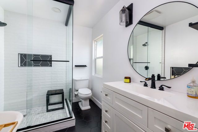 6601 Rubio Avenue, Los Angeles, CA 91406