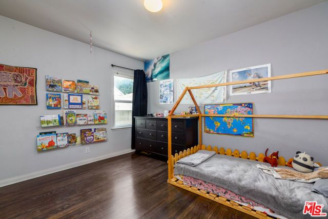 6601 Rubio Avenue, Los Angeles, CA 91406