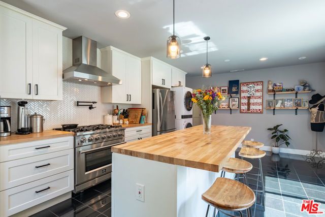 6601 Rubio Avenue, Los Angeles, CA 91406