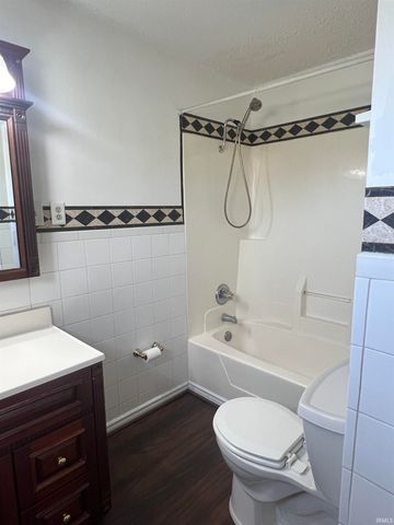 10623 W 300 S, Lyons, IN 47443