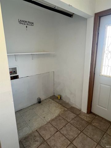 10623 W 300 S, Lyons, IN 47443