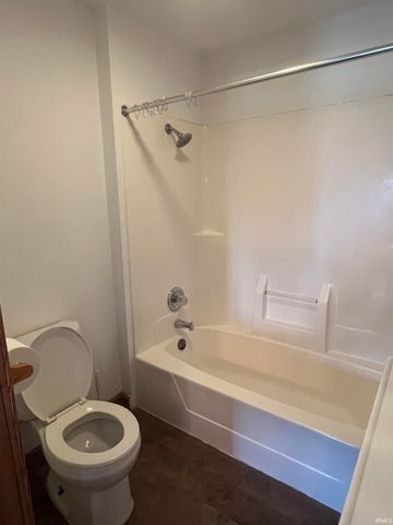 10623 W 300 S, Lyons, IN 47443