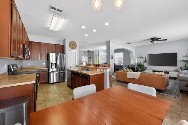 15536 TELFORD SPRING DRIVE, Sun City Center, FL 33573