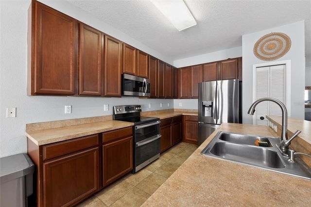 15536 TELFORD SPRING DRIVE, Sun City Center, FL 33573