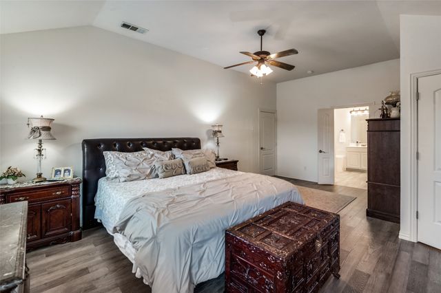 1718 E Branch Hollow Drive, Carrollton, TX 75007