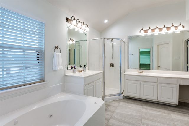 1718 E Branch Hollow Drive, Carrollton, TX 75007