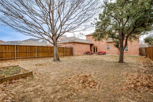 1718 E Branch Hollow Drive, Carrollton, TX 75007