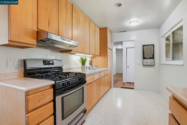 1139 Aspen Dr, Concord, CA 94520