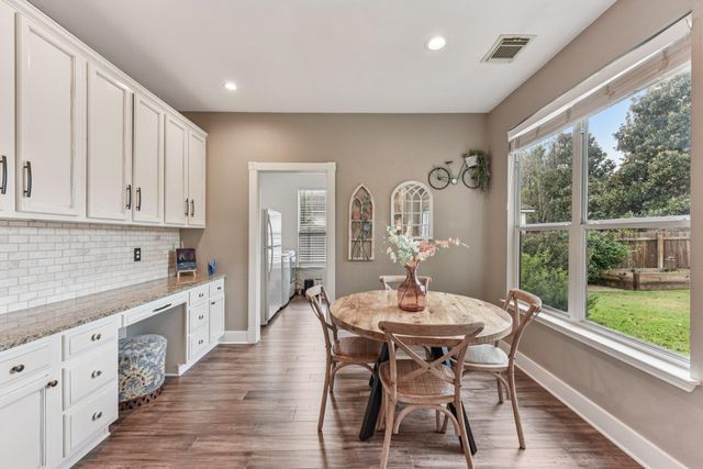 3219 Ash Glen LN, Round Rock, TX 78681