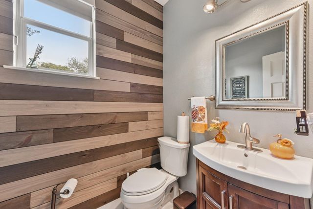 3219 Ash Glen LN, Round Rock, TX 78681