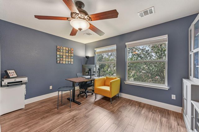 3219 Ash Glen LN, Round Rock, TX 78681