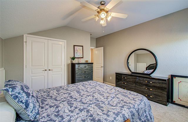 105 Hawke Bay Lane, Friendswood, TX 77546