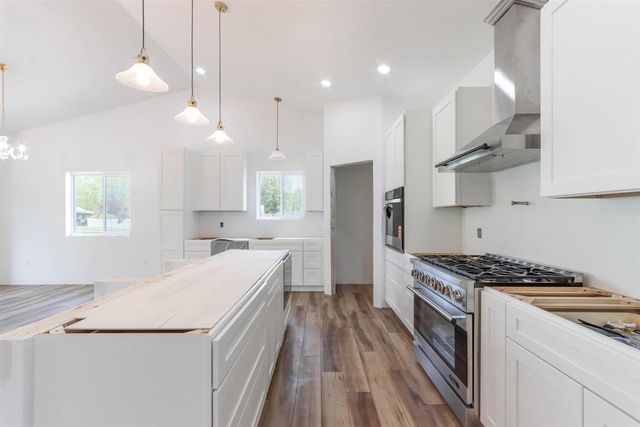 1030 MICHELE COURT, Port Edwards, WI 54469