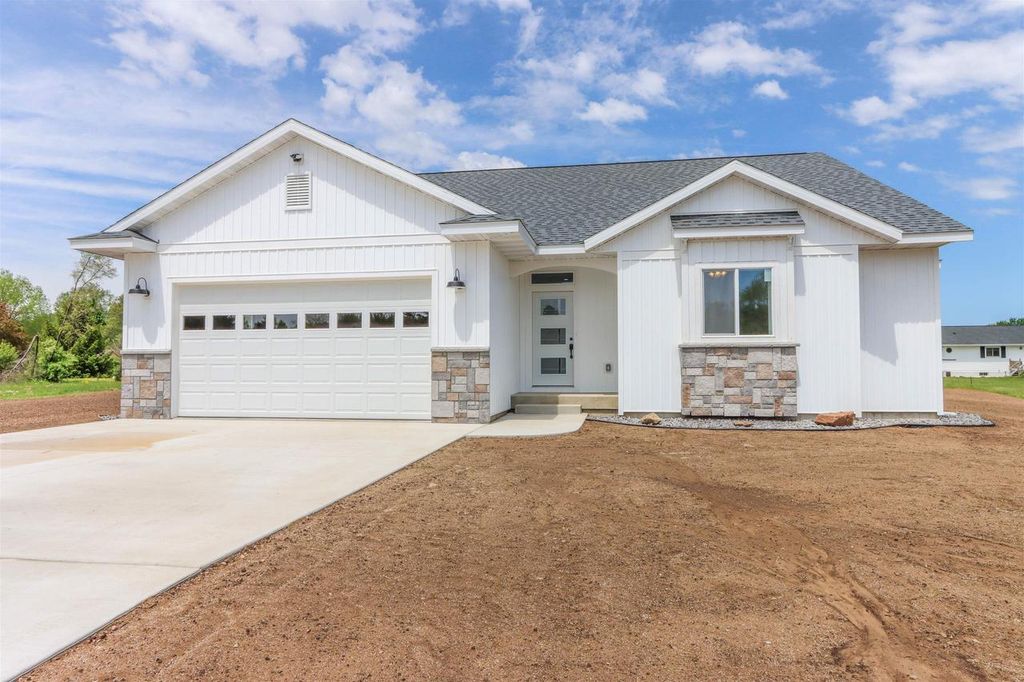 1030 MICHELE COURT, Port Edwards, WI 54469
