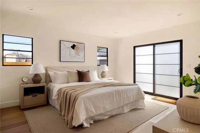 3176 La Tierra Street, Pasadena, CA 91107