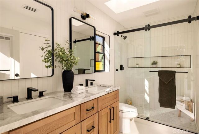 3176 La Tierra Street, Pasadena, CA 91107