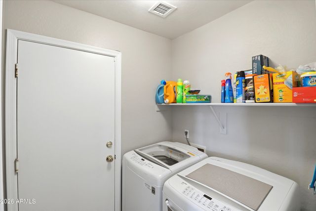 1365 S WAGON WHEEL Court, Chandler, AZ 85286