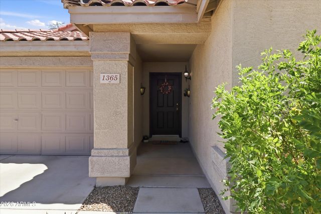1365 S WAGON WHEEL Court, Chandler, AZ 85286