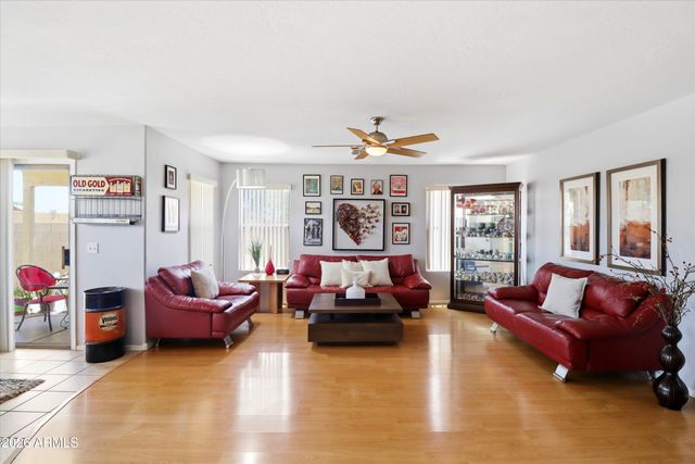 1365 S WAGON WHEEL Court, Chandler, AZ 85286
