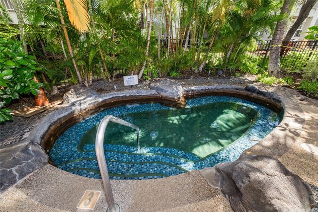 92-1051 Koio Drive M8-2, Kapolei, HI 96707