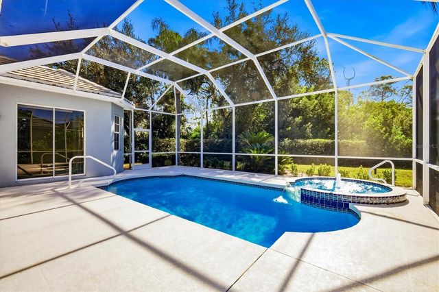 7340 SAINT GEORGES WAY, University Park, FL 34201