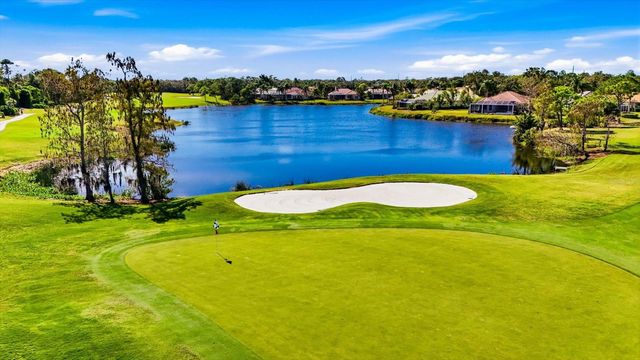 7340 SAINT GEORGES WAY, University Park, FL 34201