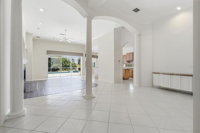 7340 SAINT GEORGES WAY, University Park, FL 34201