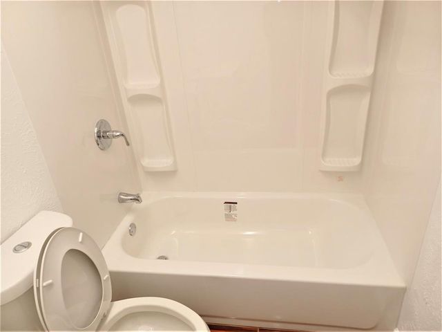 2011 Fall Meadow Drive, Missouri City, TX 77459