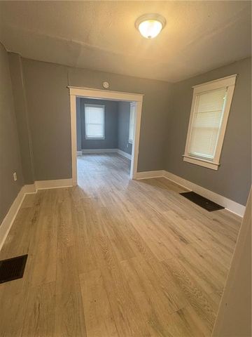 5214 Scarritt Avenue, Kansas City, MO 64123