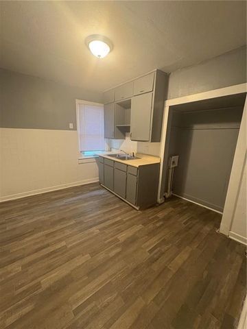 5214 Scarritt Avenue, Kansas City, MO 64123