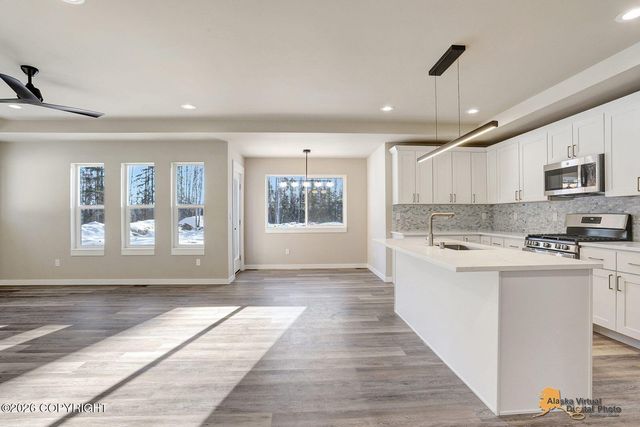 2249 N Skye Circle, Houston, AK 99694