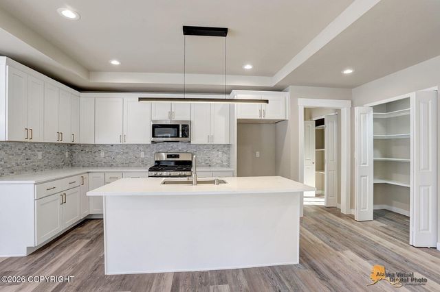 2249 N Skye Circle, Houston, AK 99694