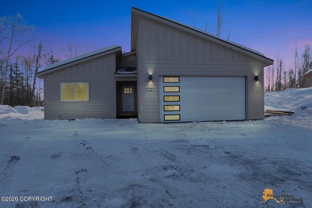 2249 N Skye Circle, Houston, AK 99694