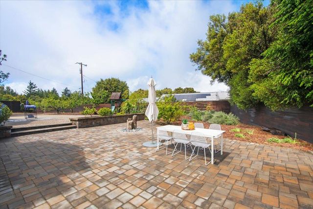 17074 Bohlman Road, Saratoga, CA 95070