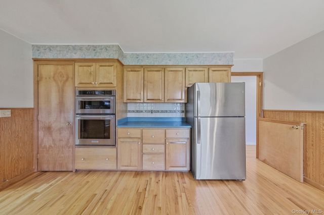 223 Connetquot Road, Bayport, NY 11705