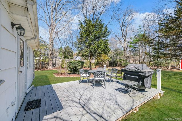 223 Connetquot Road, Bayport, NY 11705