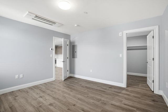 632 Centre St 302, Boston, MA 02139