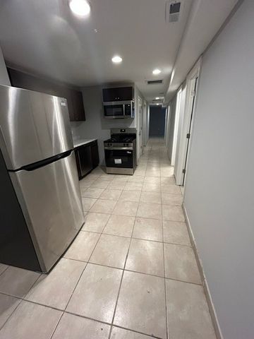 2300 S Ridgeway Avenue 1S, Chicago, IL 60623